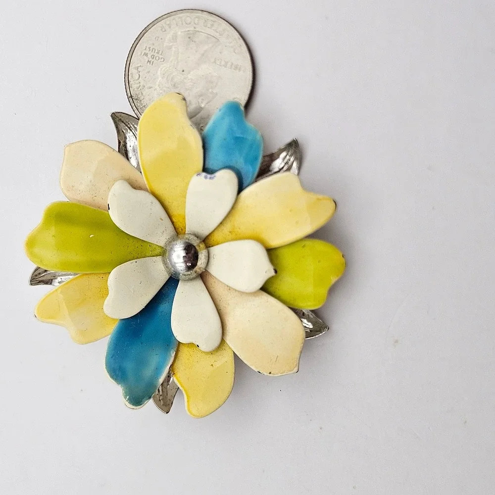 Sarah Coventry Vintage Enamel Flower Brooch Pin Blue Yellow Silver Tone 60s